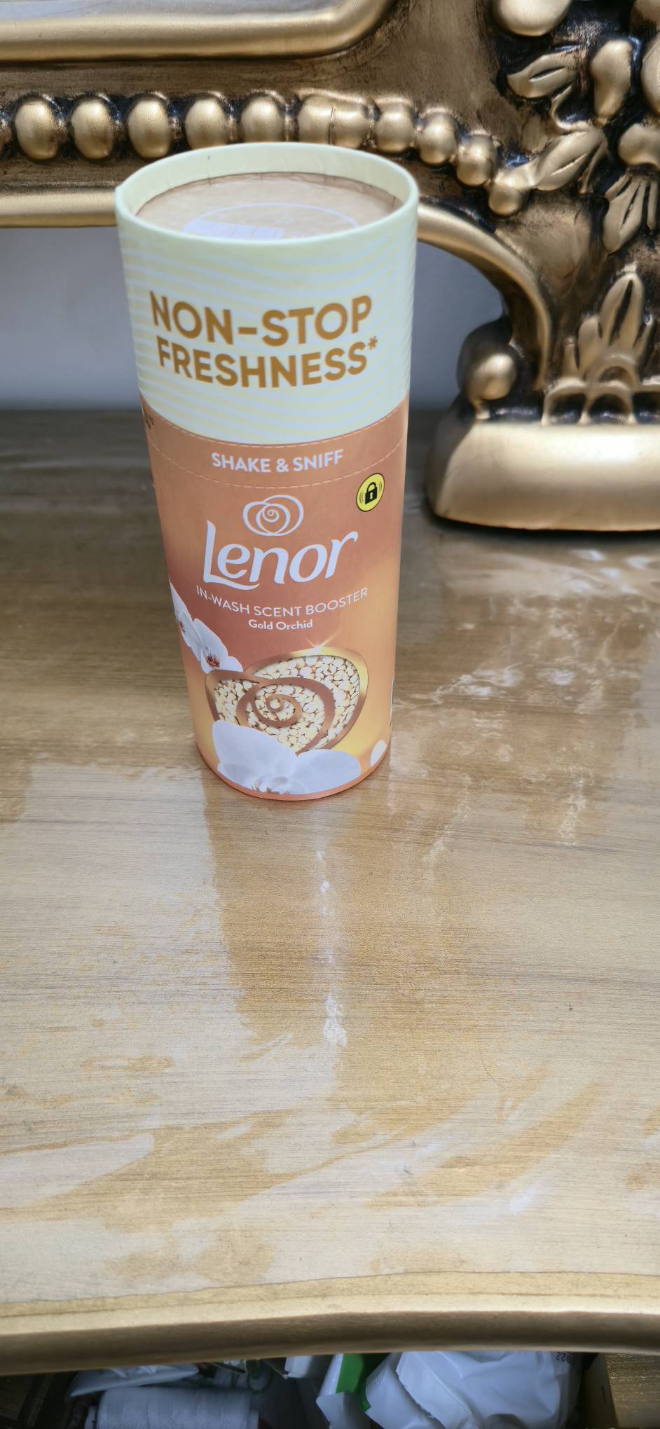 خوشبو کننده Lenor